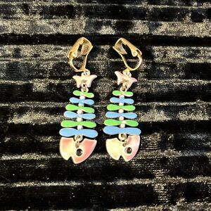 Vintage Dangling Articulated Enamel On Metal Fish Clip On Earrings Pink Teal